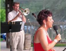 ballyhoodubuque20082